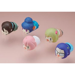 Figurines Set Marshmallow Laid-Back Camp includes: