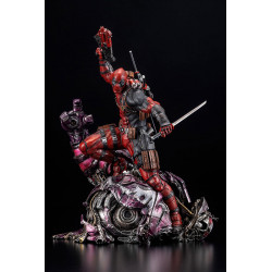 Figure Statue Deadpool MARVEL UNIVERSE Feat. Kucharek Brothers FINE ART STATUE