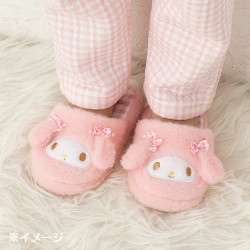 https://meccha-japan.com/361376-home_default/slippers-kids-18-cm-cinnamoroll.jpg
