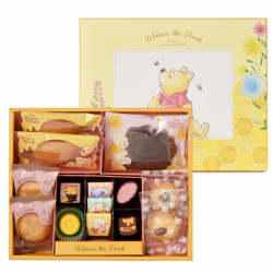 Assortment Gift Winnie The Pooh White Day 2023 includes: